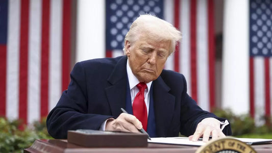 Trump beordrar stopp för statligt stöd till PBS och NPR: "De är partiska!"
